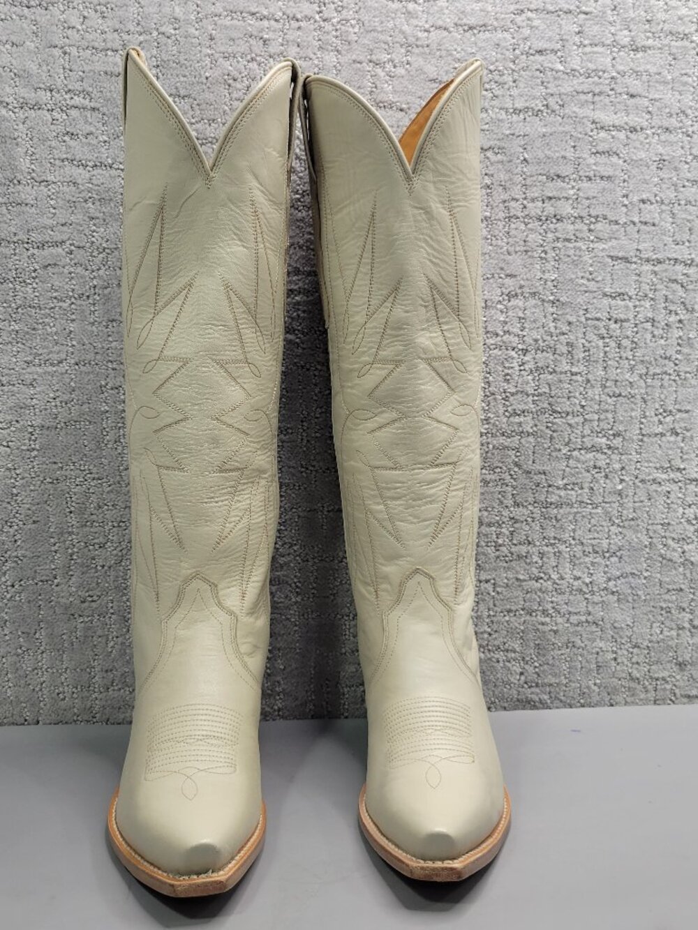 Tecovas The Loretta Women's Size US 7B Cream Cowgirl Boots.